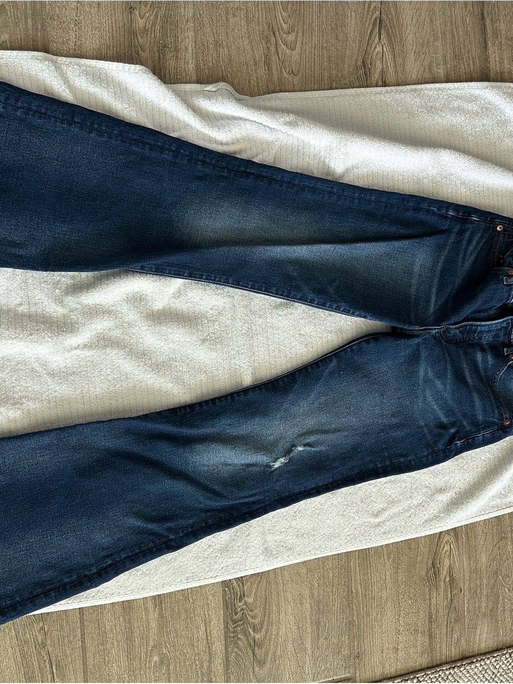 Express Mid Rise Flare Jeans – Size 4R